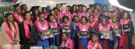 Côte d'Ivoire/Programme Academy for women entrepreneurs cohorte 2,38 femmes reçoivent leurs diplômes de participation